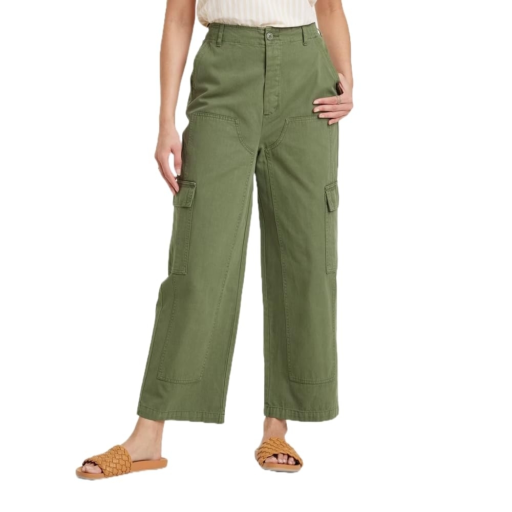 Universal Thread Green Wide-Leg Cargo Pants